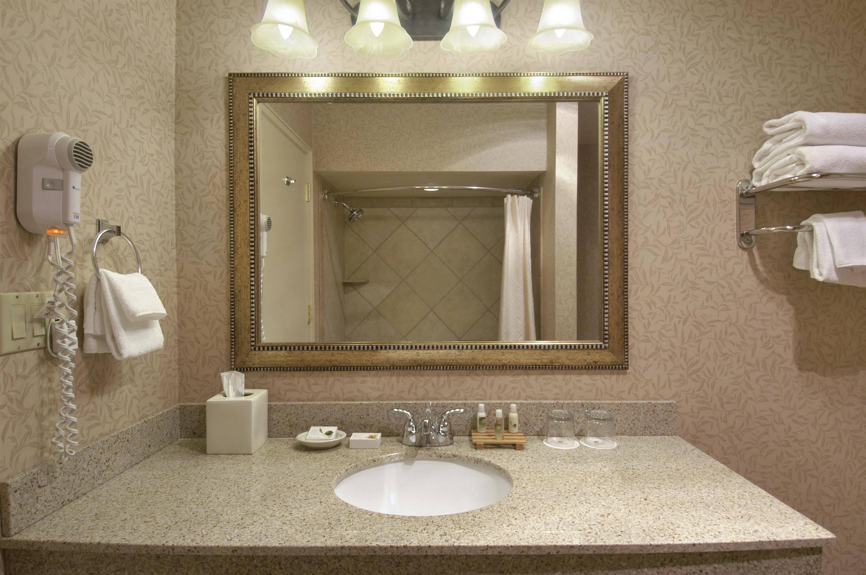 Red Lion Hotel Кус-Бей Экстерьер фото